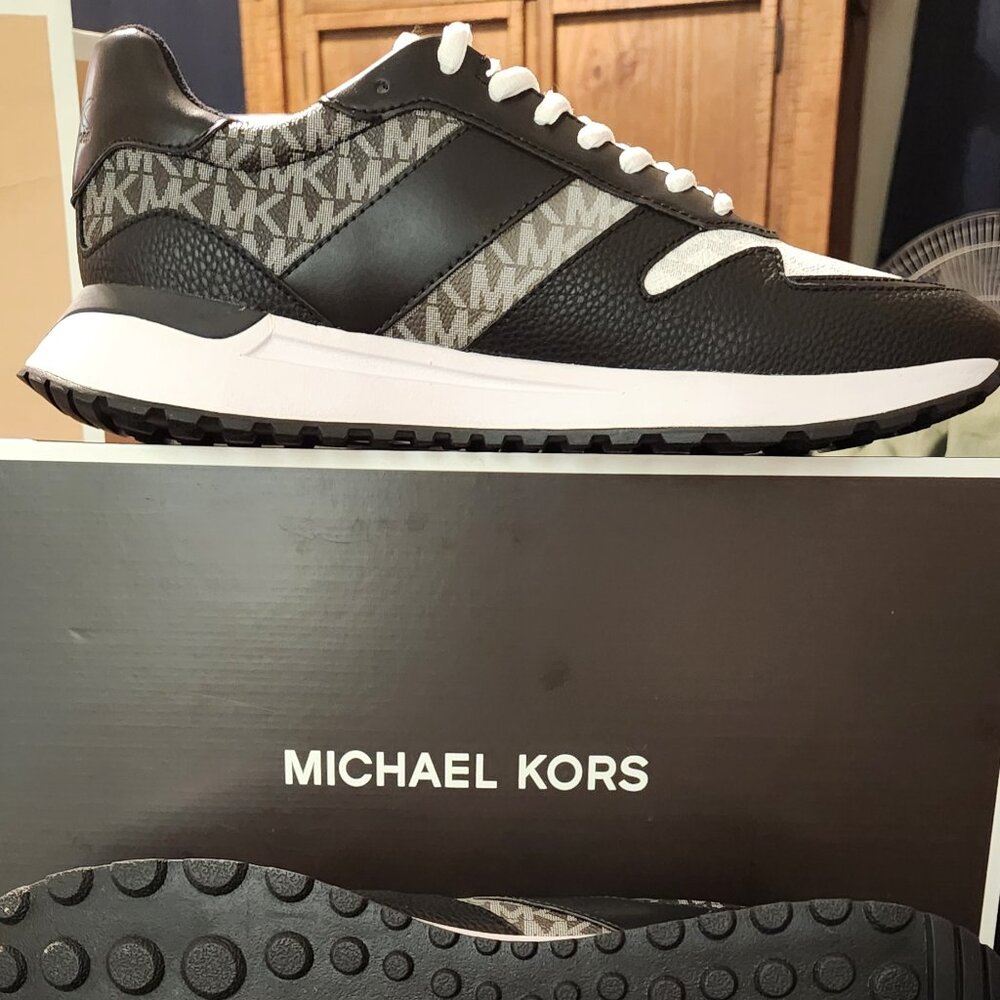 Michael Kors Sneakers